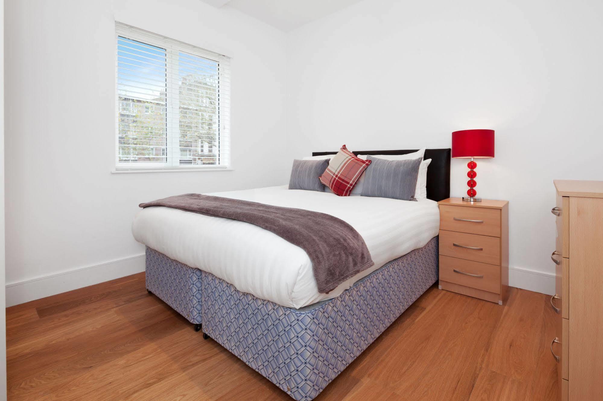 Apartmán Access West Kensington Londýn Exteriér fotografie