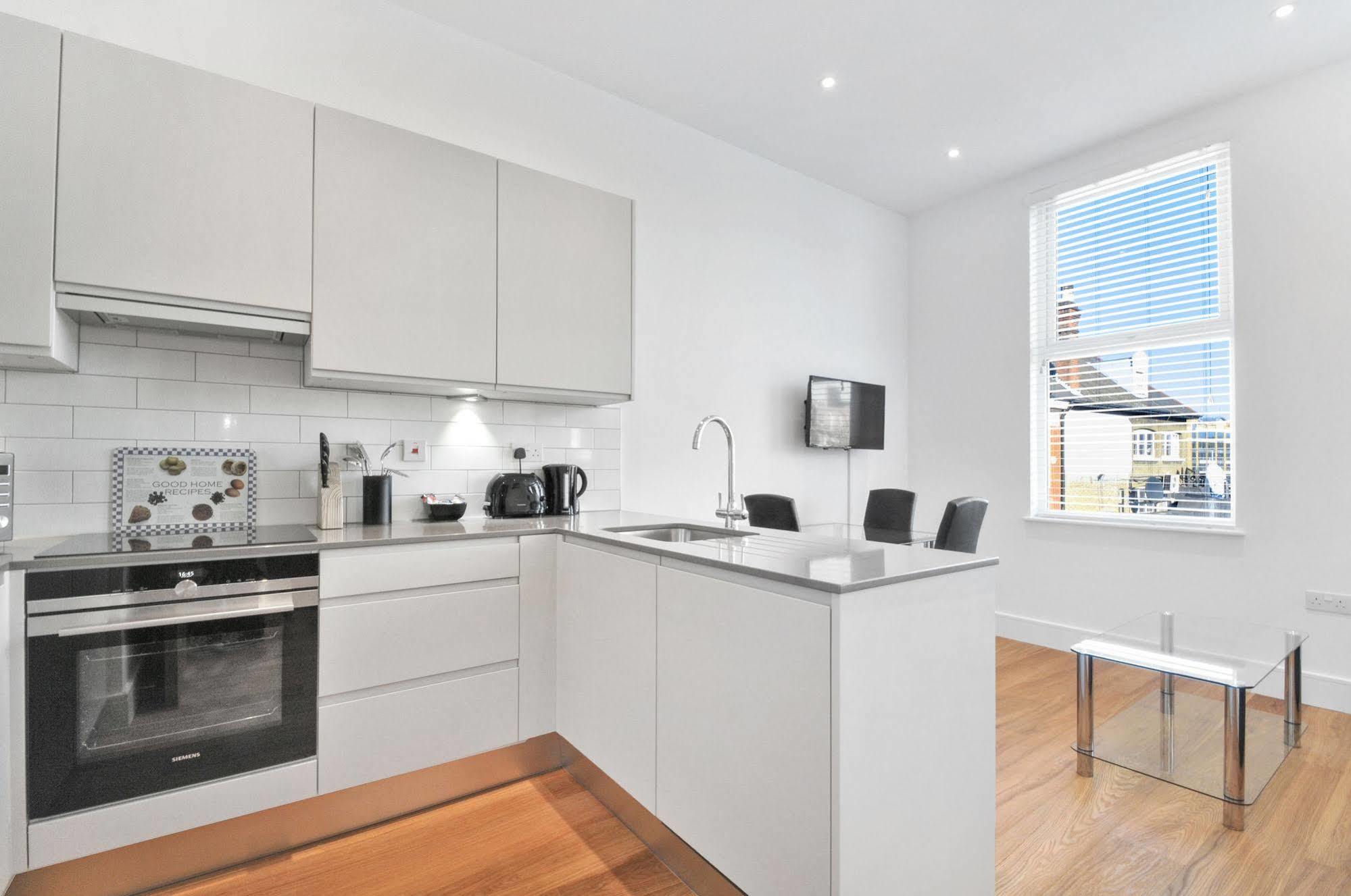 Apartmán Access West Kensington Londýn Exteriér fotografie