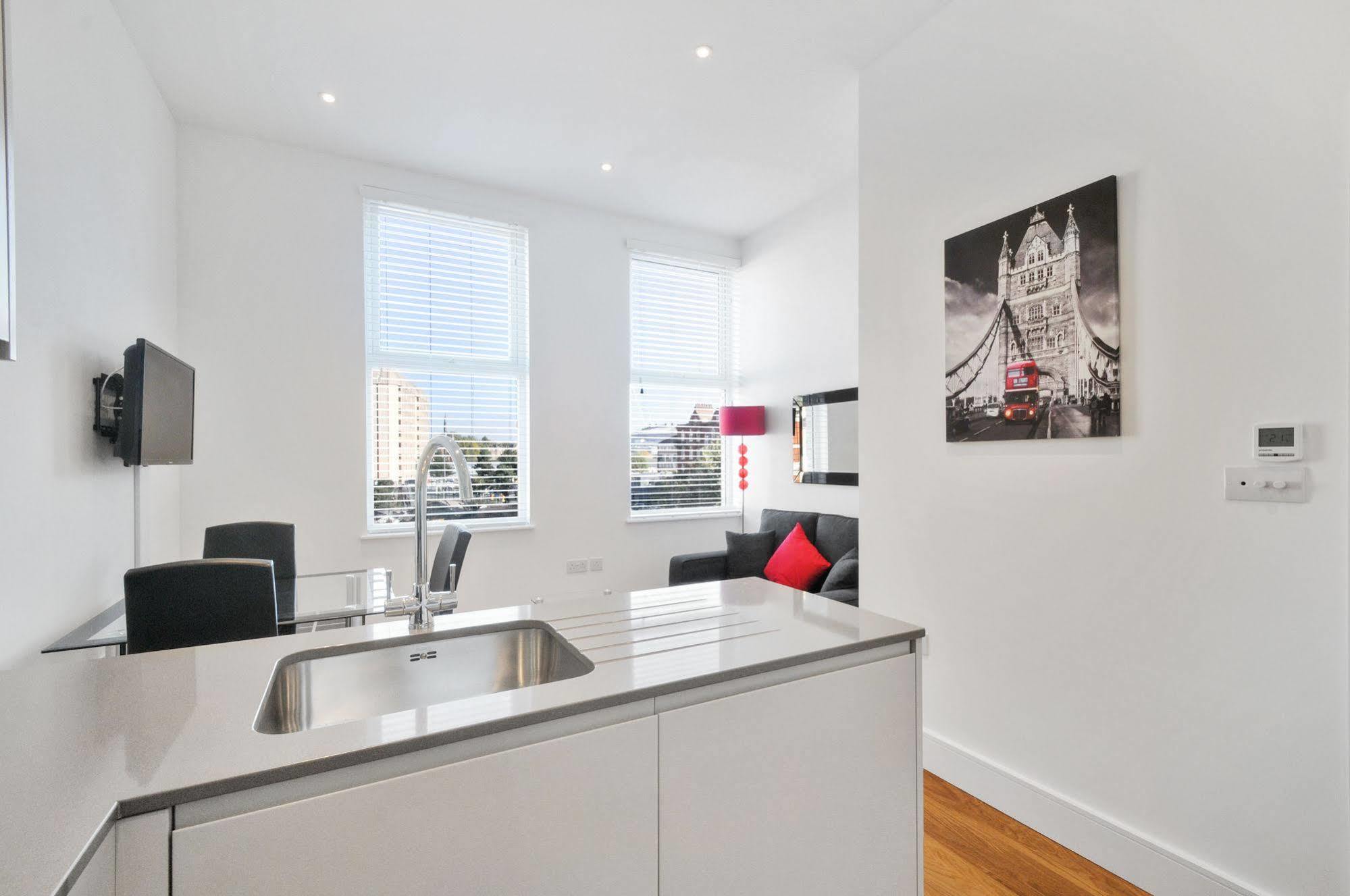 Apartmán Access West Kensington Londýn Exteriér fotografie